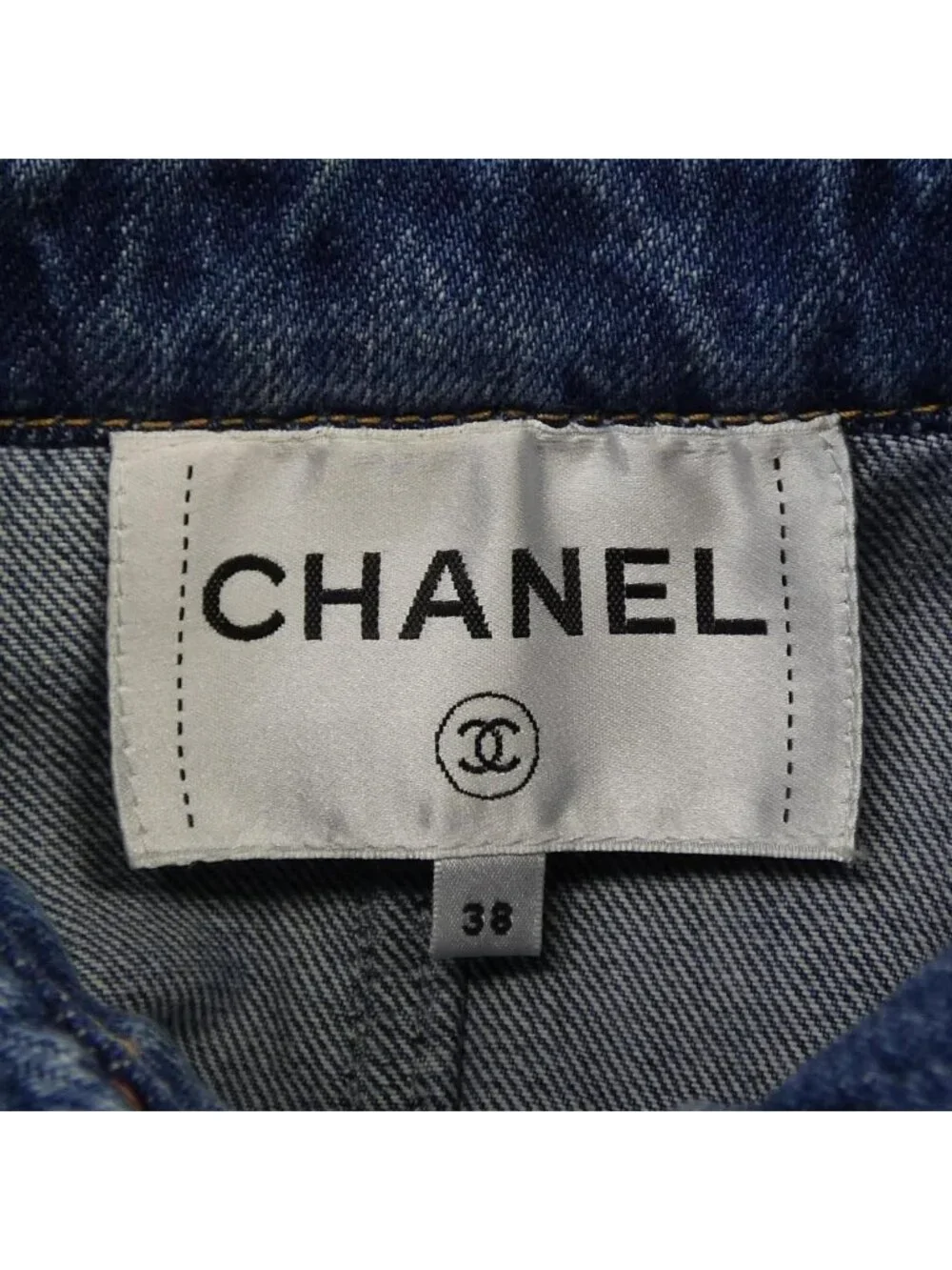 Chanel Metiers D'art Look 38 Denim Jacket